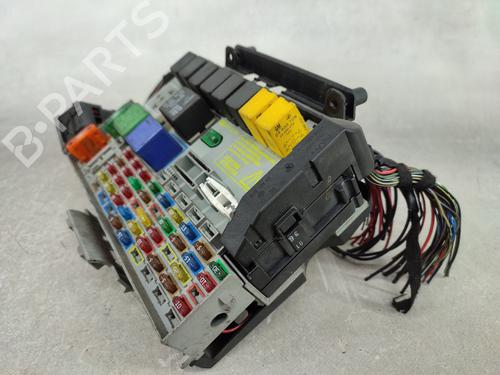 Fuse box OPEL ZAFIRA A MPV (T98) 2.0 DTI 16V (F75) | BP17651153E1