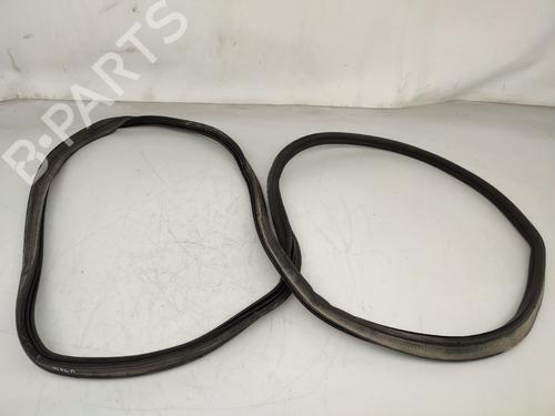 Used Rubber door seal VW POLO VI (AW1, BZ1, AE1) 1.0 TSI (95 hp) 17987492