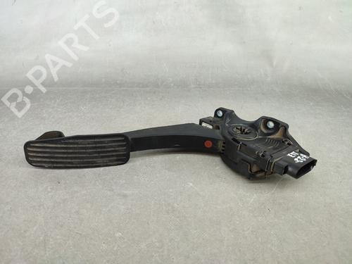 Pedal VOLVO XC90 I (275) D5 AWD (185 hp) 17964241
