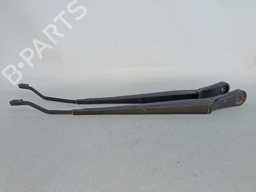 Used Front windshield wiper arm Front windshield wiper arm 18297101 18297101