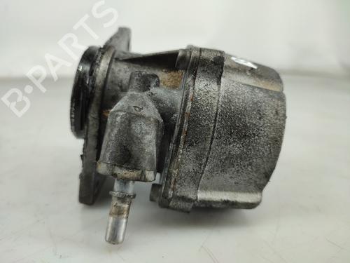 Used Vacuum pump CITROËN XSARA (N1) 1.9 TD (90 hp) 18300489