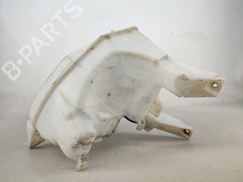 Windscreen washer tank TOYOTA RAV 4 II (_A2_) 2.0 D 4WD (CLA20_, CLA21_, CLA20R, CLA21R) | BP18571922C113 