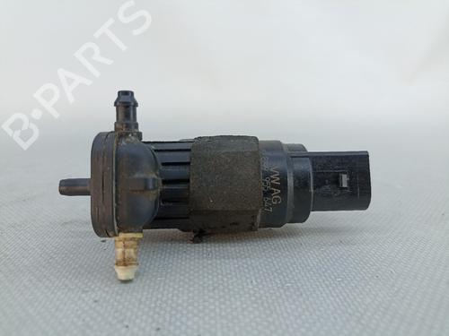 Used Washer pump AUDI A4 B8 Avant (8K5) 2.0 TDI (177 hp) 18548307