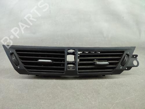 Used Air vent BMW X1 (E84) xDrive 20 d (177 hp) 18834338