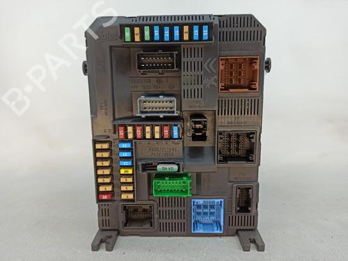 Used Fuse box PEUGEOT 208 I (CA_, CC_) 1.2 VTI 82 (82 hp) 18868156