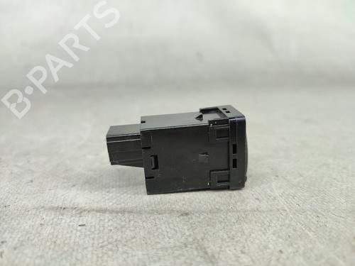 Used Switch NISSAN JUKE (F15) 1.5 dCi (110 hp) 18963946