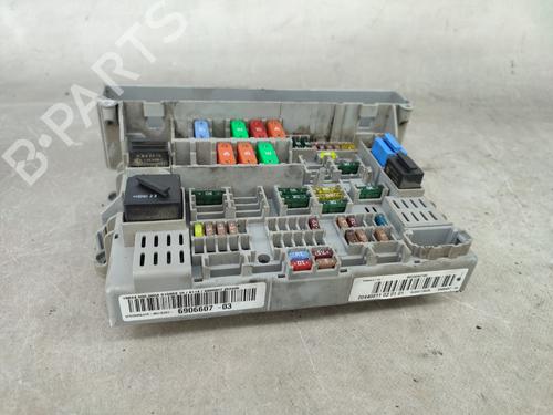 Used Fuse box BMW 3 (E90) 320 d (163 hp) 18952861