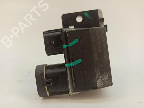 Varmeblæsermodstand RENAULT ARKANA I (LCM_, LDN_) 1.6 (LCM1) (114 hp) 19269612