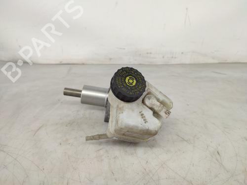 Used Brake master cylinder MERCEDES-BENZ E-CLASS (W212) E 220 CDI / BlueTEC (212.001, 212.002) (170 hp) 19256996