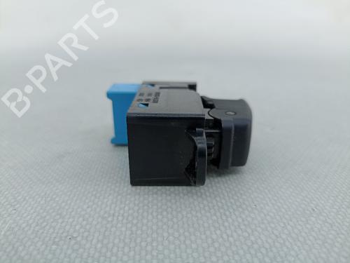 Højre bagtil elrude kontakt KIA RIO I Hatchback (DC) 1.3 | BP19303663I28 