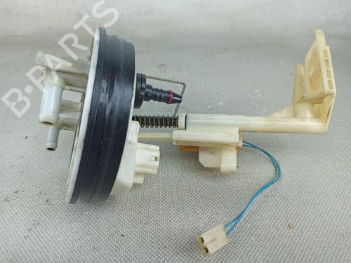 Bränslepump MERCEDES-BENZ C-CLASS (W203) C 200 CDI (203.007) (122 hp) 19335695