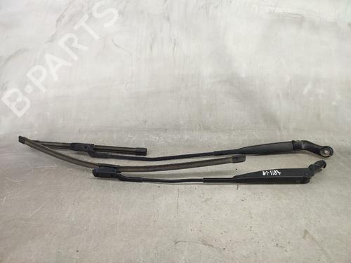 Used Front windshield wiper arm FIAT 500 (312_) 1.2 (312AXA1A) (69 hp) 19425897