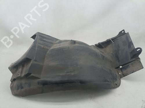 Wheel arch MERCEDES-BENZ C-CLASS (W203) C 200 Kompressor (203.042) FRENTE