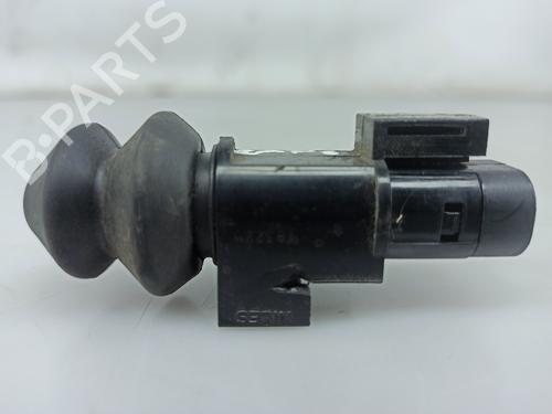 outra-renault-kadjar-ha_-hl_-16-dci-130-hla4-pistola-capot-2015-19488102 main image