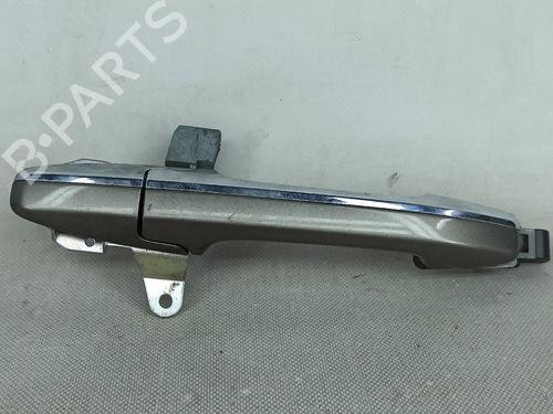 Klamka zewnętrzna drzwi przednich prawych HONDA CIVIC VIII Saloon (FD, FA) 1.3 IMA (FA3, FD3) BP19520031C129