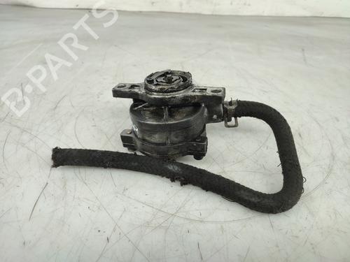 Used Vacuum pump PEUGEOT 106 I (1A, 1C) 1.4 D (50 hp) 19666304