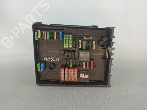 Sikringsdose SEAT LEON (1P1) 1.9 TDI (105 hp) 19686489