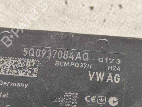 Fuse box VW GOLF VII (5G1, BQ1, BE1, BE2) 1.6 TDI | BP19686514E1 