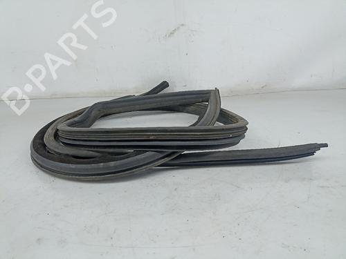 Rubber door seal ALFA ROMEO GT (937_) 1.9 JTD (937CXN1B) | BP20235316C142 