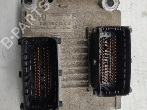 Calculateur moteur (ecu) FIAT PUNTO (188_) 1.2 16V 80 (188.233, .235, .253, .255, .333, .353, .639,... (80 hp) 20656743