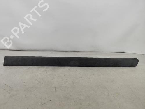 Door moulding trim HONDA CIVIC VI Fastback (MA, MB) 1.4 i (MA8, MB2) TRÁS ESQUERDO 