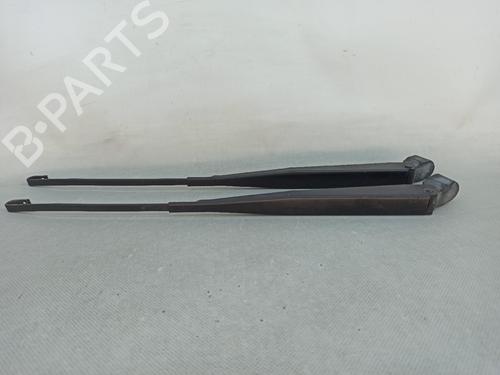 Front windshield wiper arm NISSAN TERRANO II (R20) 2.7 TDi 4WD N.V