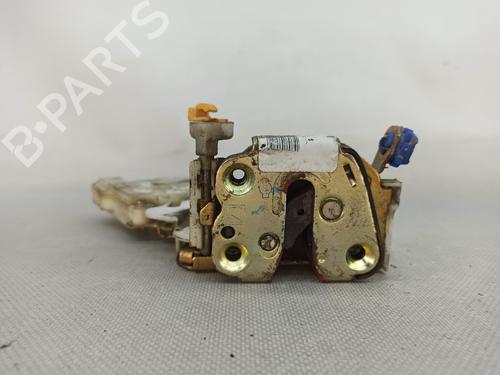 Front left lock NISSAN TERRANO II (R20) 2.7 TDi 4WD 8055391L66