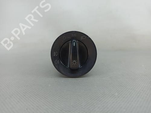 Comutador luzes SKODA OCTAVIA I Combi (1U5) 1.4 16V | BP21168398I24 