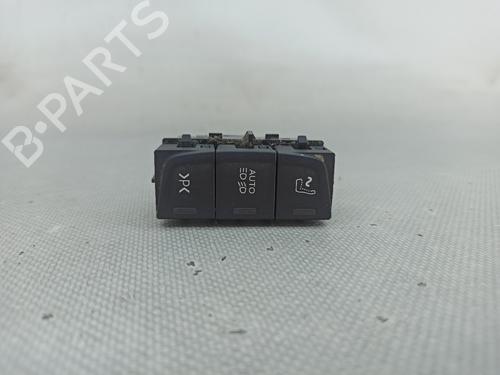 BP21171292I30 main image