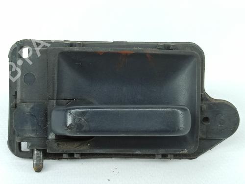 Venstre foran invendig håndtak PEUGEOT 106 I (1A, 1C) 1.0 (50 hp) 21502619