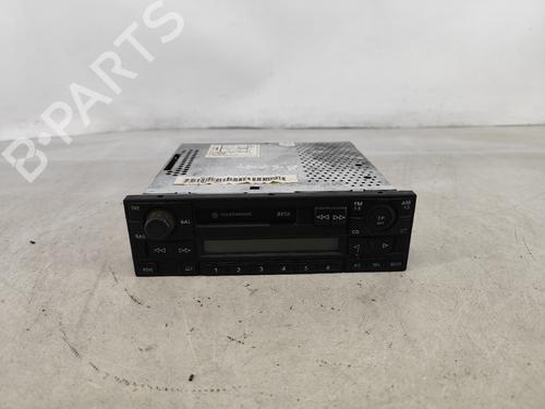 Used Radio VW GOLF IV (1J1) 1.4 16V (75 hp) 21543380