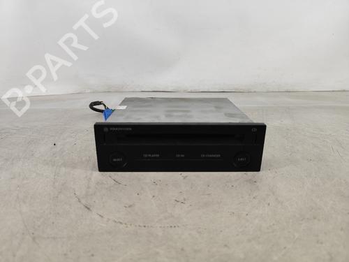 Radio VW GOLF IV (1J1) 1.4 16V (75 hp) 21543379