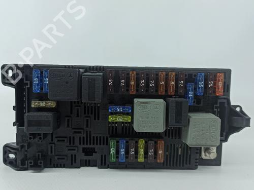 Fuse box MERCEDES-BENZ CLS (C219) CLS 320 CDI (219.322) | BP21557651E1