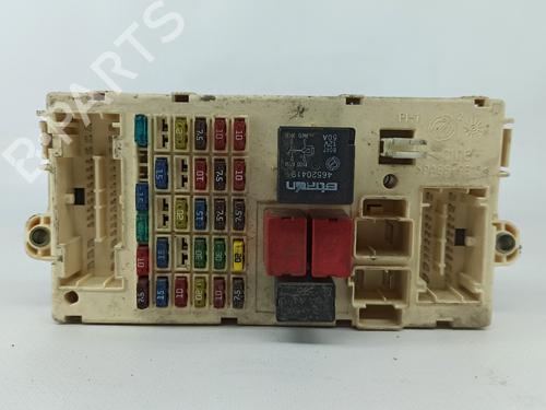 Caja reles / fusibles FIAT PUNTO (188_) 1.2 60 (188.030, .050, .130, .150, .230, .250) (60 hp) 21795130