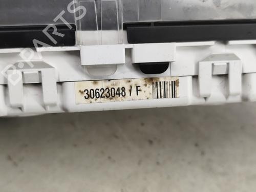 Instrument cluster VOLVO S40 I (644) 1.9 DI | BP22407927C47