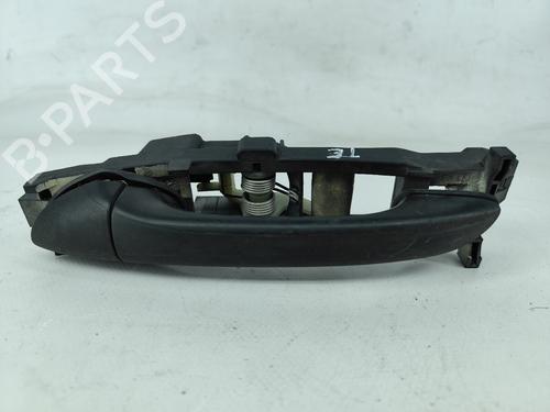 Używane Klamka zewnętrzna drzwi tylnych lewych MERCEDES-BENZ C-CLASS (W203) C 200 CDI (203.004) (116 hp) 22409050