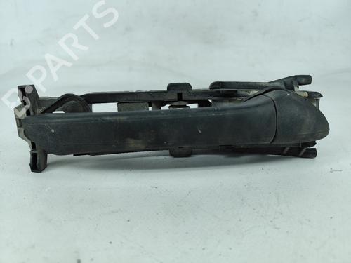 Używane Klamka zewnętrzna drzwi przednich prawych MERCEDES-BENZ C-CLASS (W203) C 200 CDI (203.004) (116 hp) 22409047