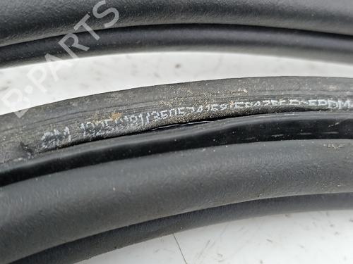 Rubber door seal OPEL ASTRA J (P10) 1.3 CDTI (68) | BP22605256C142 
