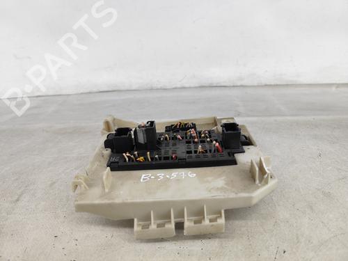 fuse-box-citroen-xsara-n1-14-i-9637655180-1997-1998-1999-2000-2001-2002-2003-2004-2005-22900440 main image