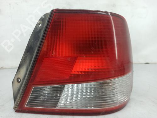 Høyre baklys HYUNDAI ACCENT II (LC) 1.3 (86 hp) 23131316