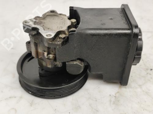 Używane Pompa wspomagania kierownicy BMW 3 (E46) 320 d (136 hp) 23210442