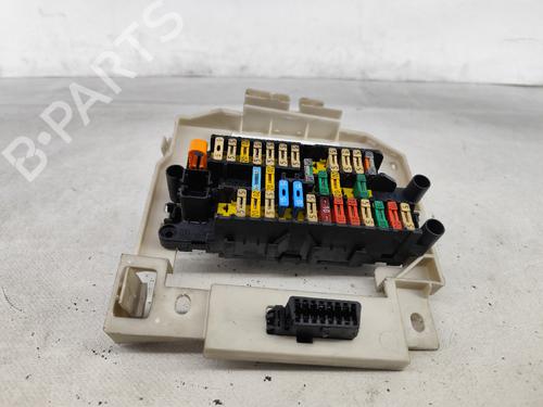 Used Fuse box CITROËN XSARA (N1) 1.6 16V (109 hp) 23338712