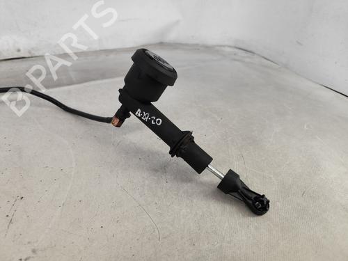 Clutch slave cylinder LAND ROVER FREELANDER I (L314) 2.0 DI 4x4 | BP23563266M113 