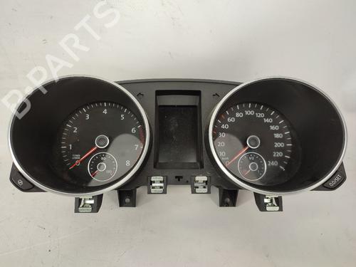 Cockpit VW GOLF VI (5K1) 1.2 TSI (86 hp) 23136186