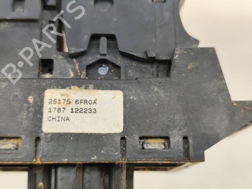 Hand brake NISSAN QASHQAI II (J11, J11_) 1.5 dCi | BP24532137I18 