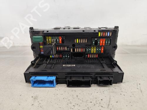 Used Fuse box BMW 5 Touring (F11) 520 d (184 hp) 24588920