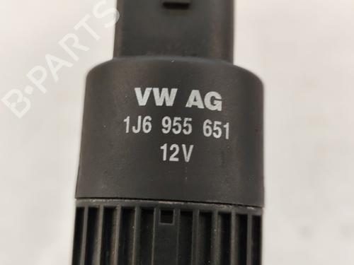 Washer pump VW LUPO I (6X1, 6E1) 1.4 TDI | BP25338851E24 
