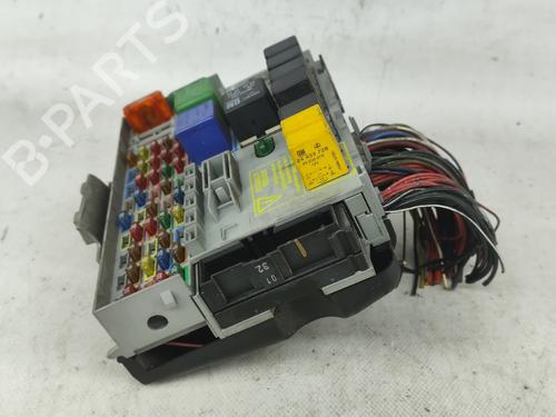 Fuse box OPEL ZAFIRA A MPV (T98) 2.0 DTI 16V (F75) | BP25148113E1
