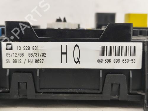 Sikringsdose OPEL ASTRA H Estate (A04) 1.7 CDTI (L35) | BP25342775E1