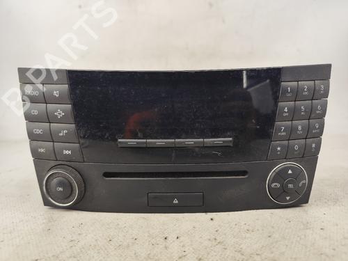 Used Radio MERCEDES-BENZ E-CLASS (W211) E 220 CDI (211.006) (150 hp) 25332186
